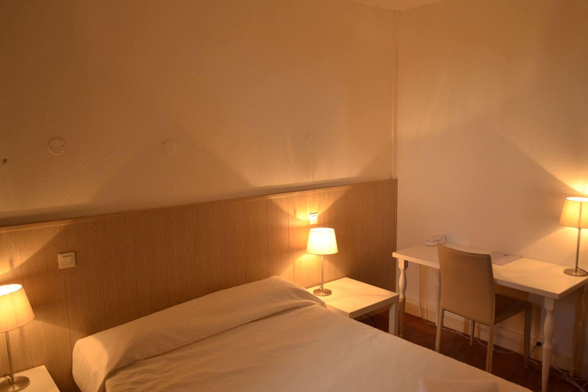 Hotel Des Vignes Rivesaltes Esterno foto
